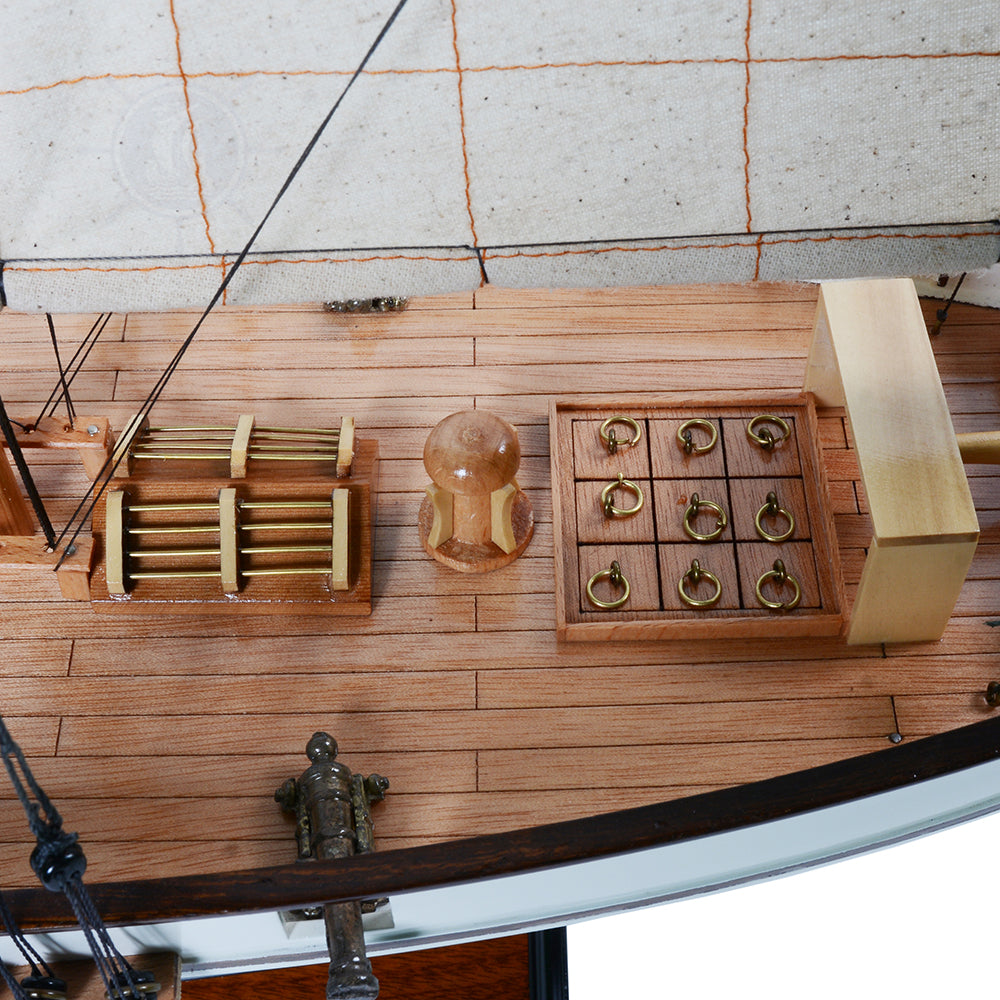 Harvey Painted Ship Model Captain Line
