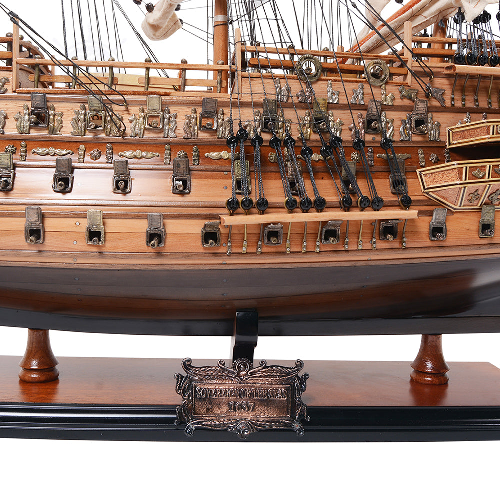 Sovereign of the Seas Medium Admiral Line