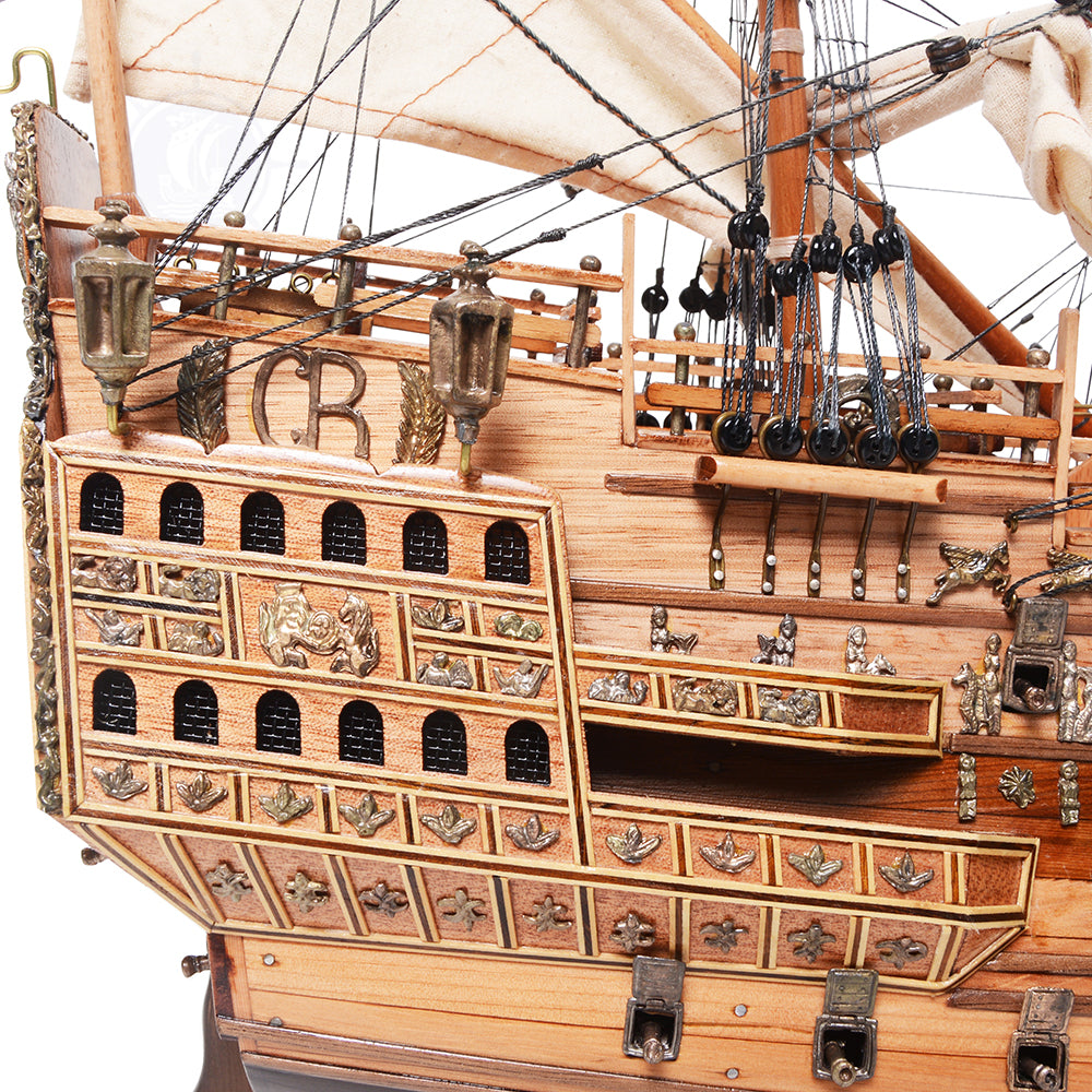 Sovereign of the Seas Medium Admiral Line