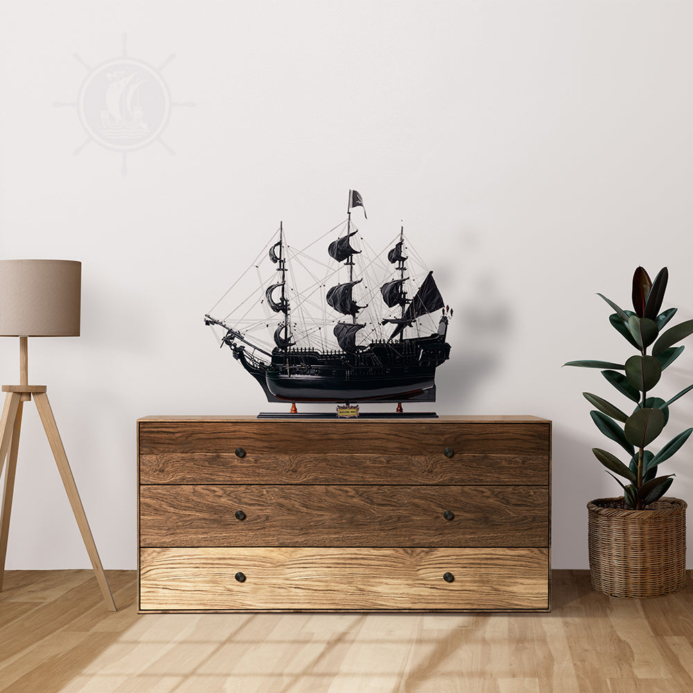 Black Pearl Pirate Ship Large Admiral Line