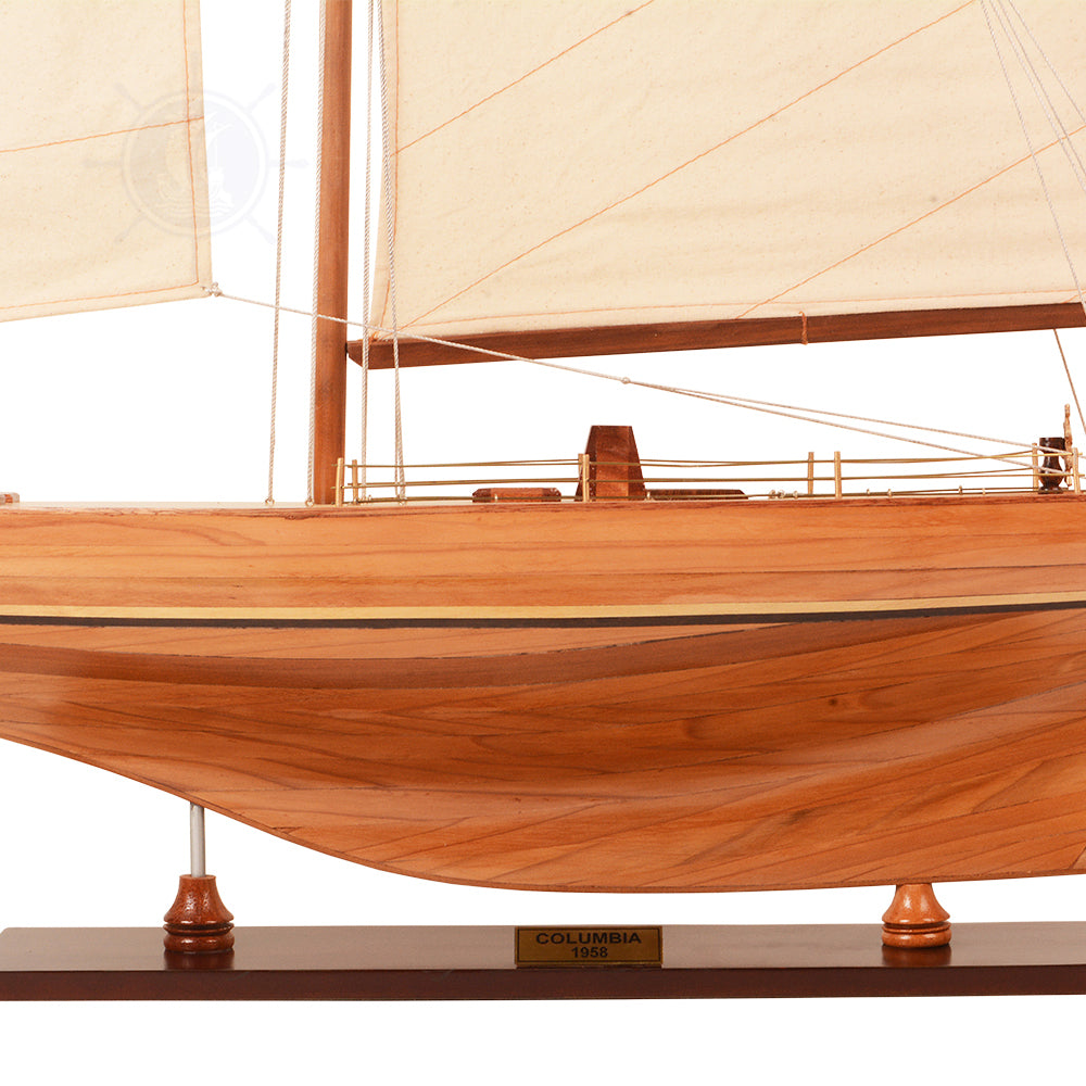 Columbia Yacht L