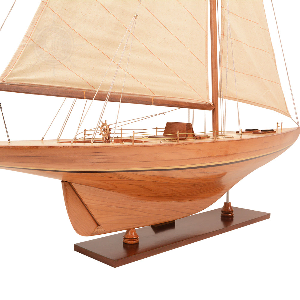 Columbia Yacht L
