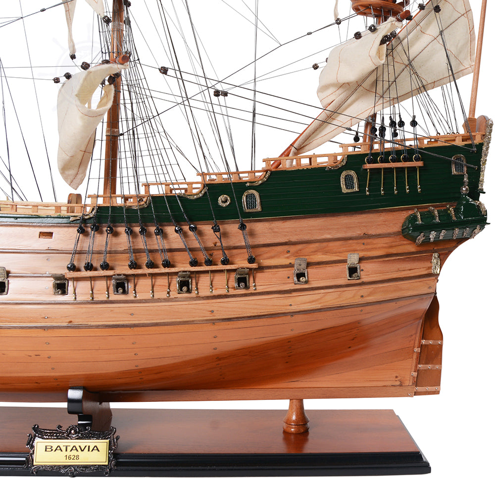 Batavia Ship Model Admiral Line