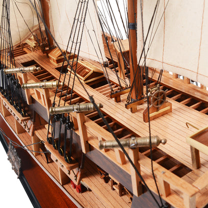 HMS Endeavour Open Hull Admiral Line