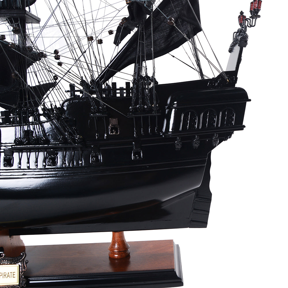 BLACK PEARL PIRATE SHIP MODEL MEDIUM