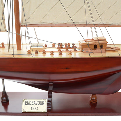 Endeavour XL Sailboat Model