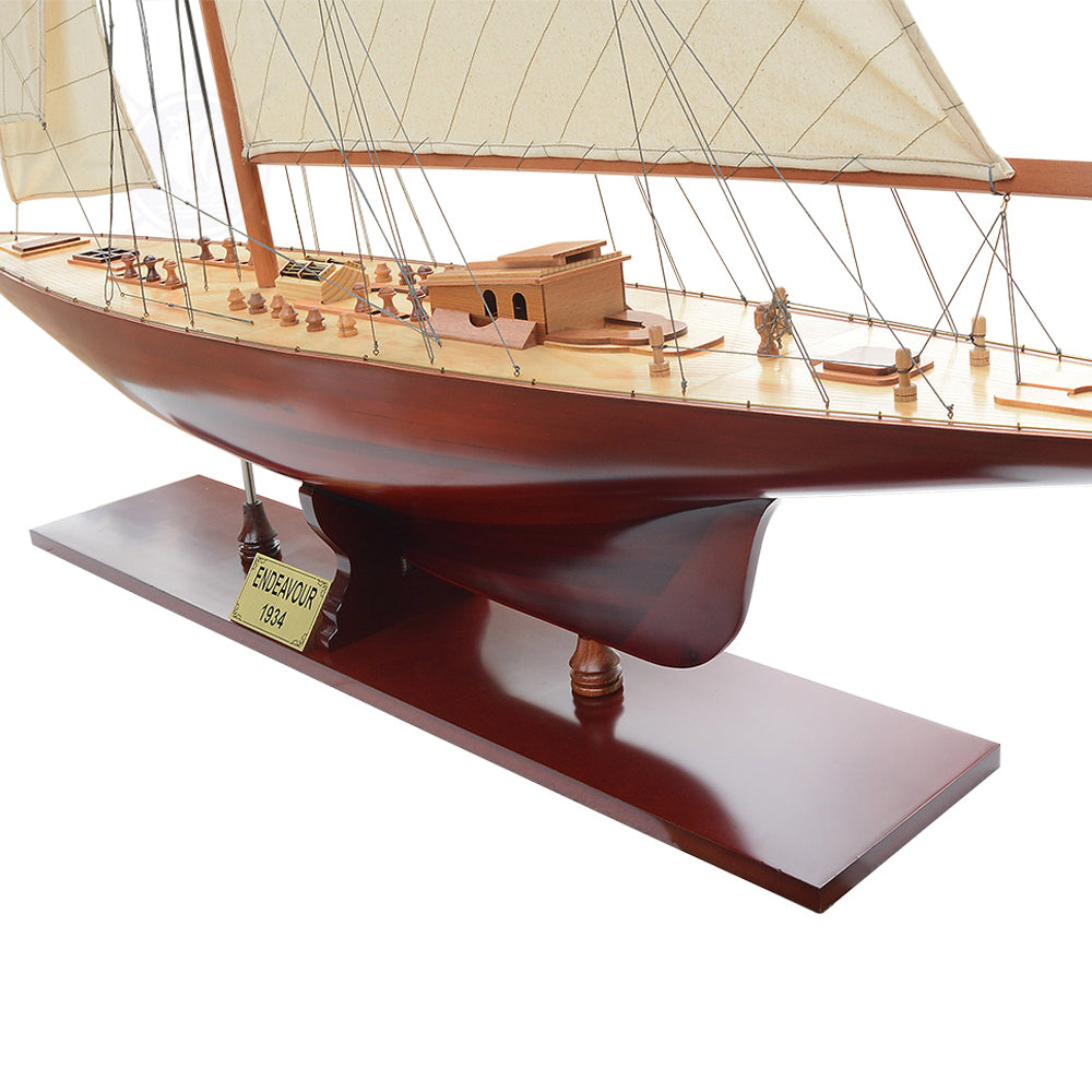 Endeavour XL Sailboat Model
