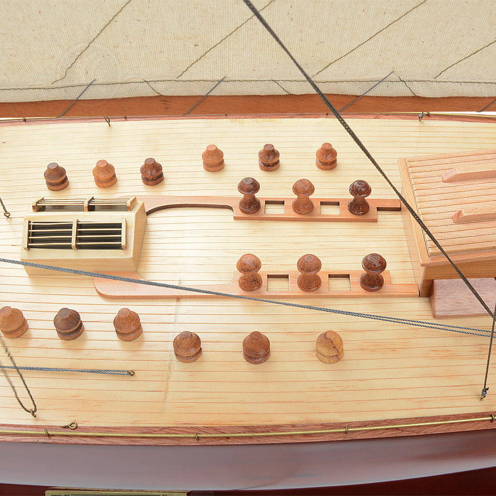 Endeavour XL Sailboat Model