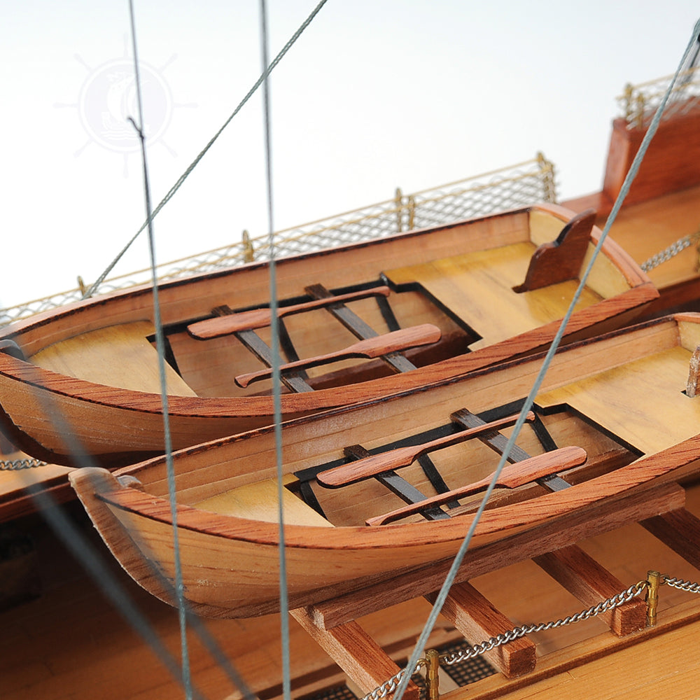 HMS Victory 56L With Display Case XL No Glass