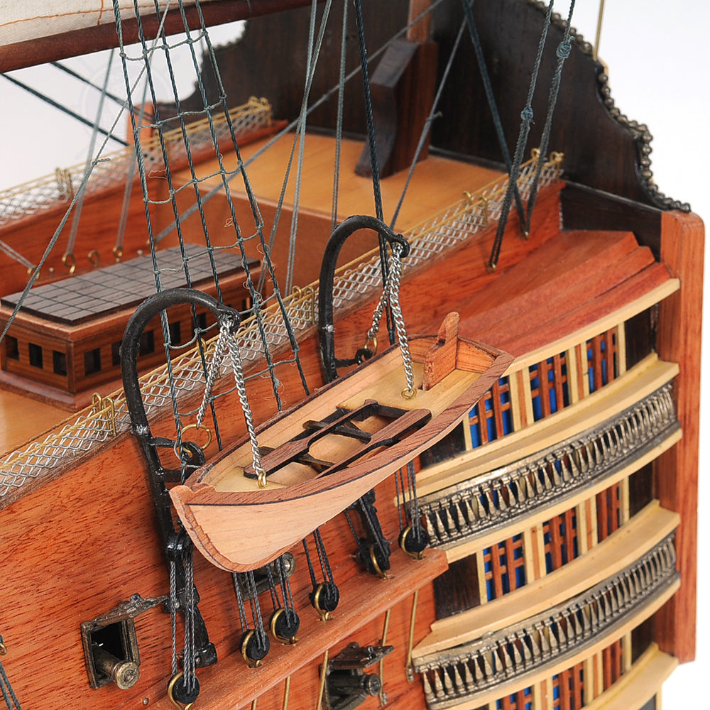 HMS Victory 56L With Display Case XL No Glass