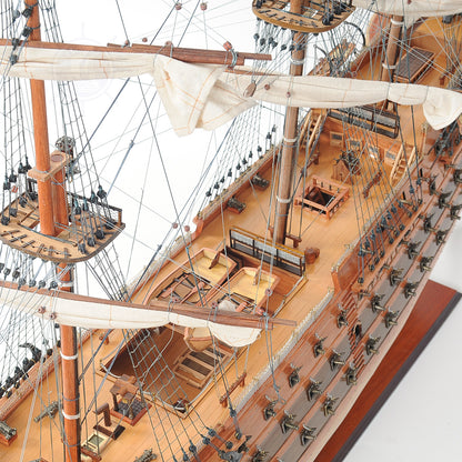 HMS Victory 56L With Display Case XL No Glass