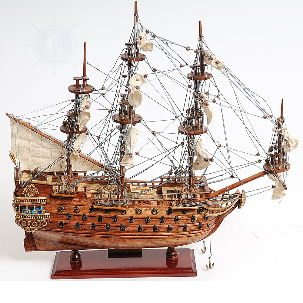 San Felipe Small with Display Case