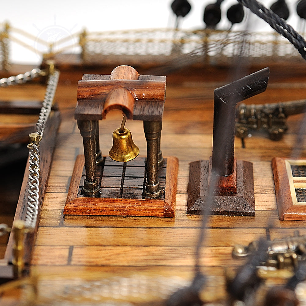 HMS Victory Large With Table Top Display Case