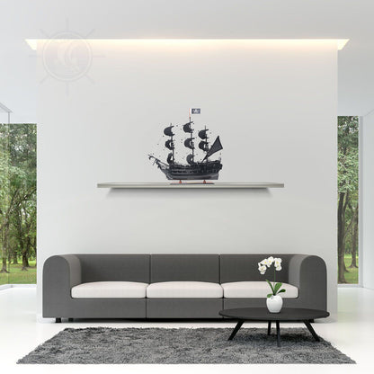 Black Pearl Pirate Ship Small Captain Line