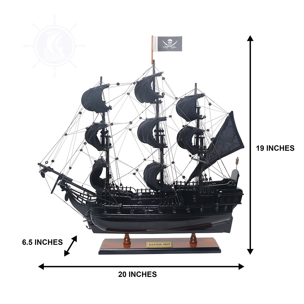 Black Pearl Pirate Ship Small Captain Line