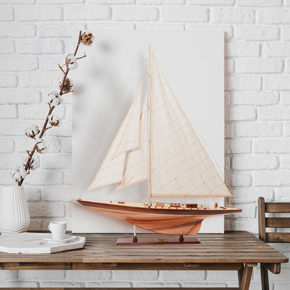 Shamrock Yacht L